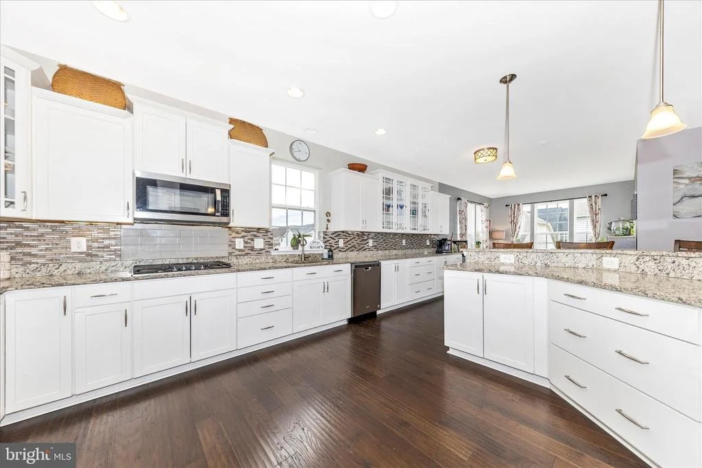 Photo of 825 HOLDEN ROAD