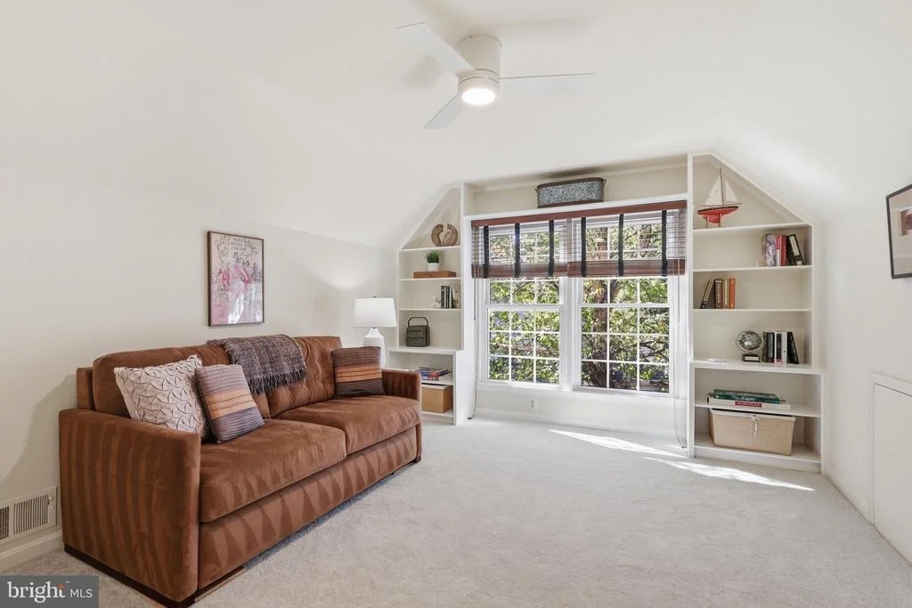 Photo of 11800 BRIAR MILL LANE
