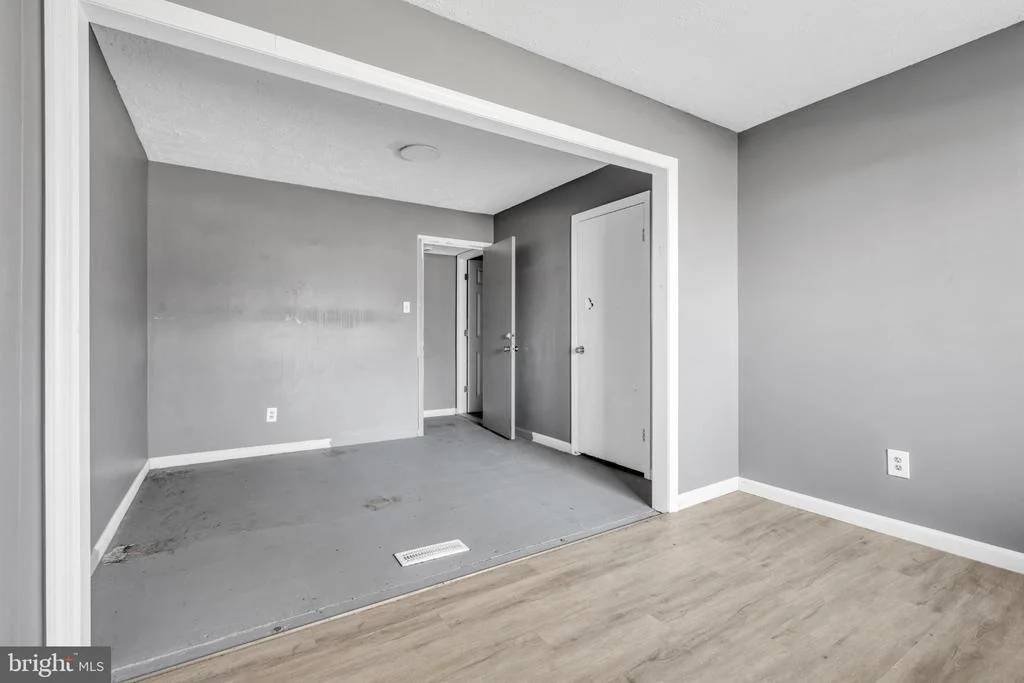 Photo of 22 PERSHING LANE