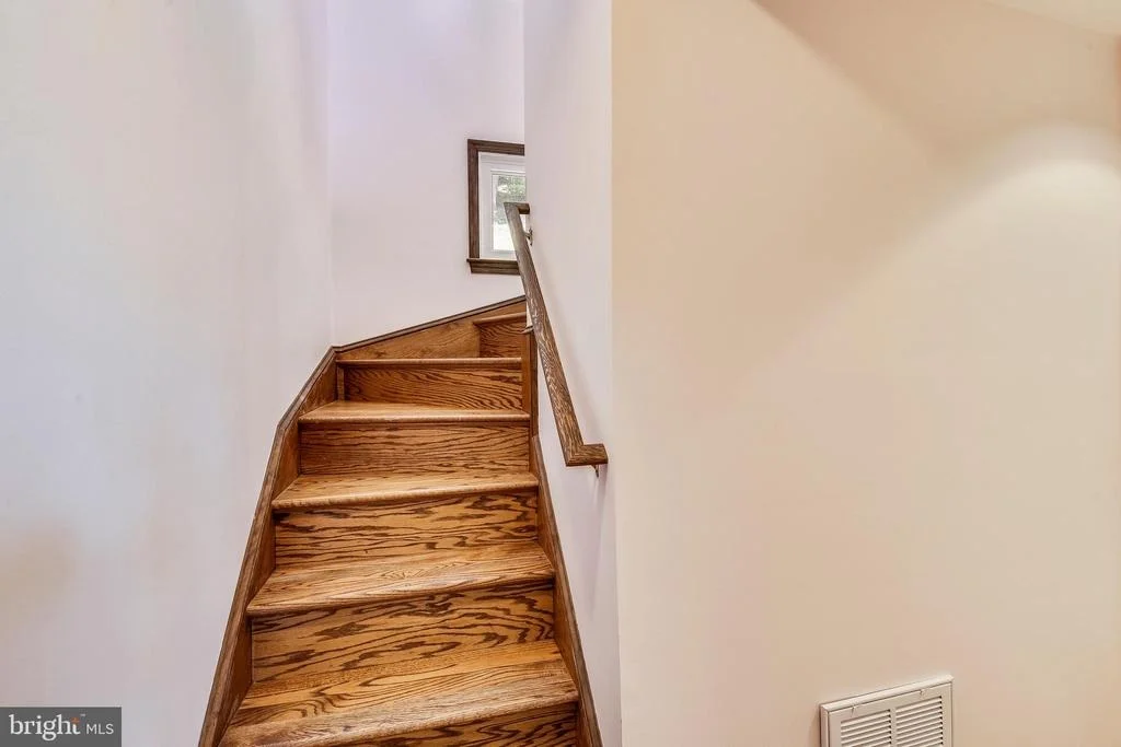 Photo of 9919 MACARTHUR BOULEVARD