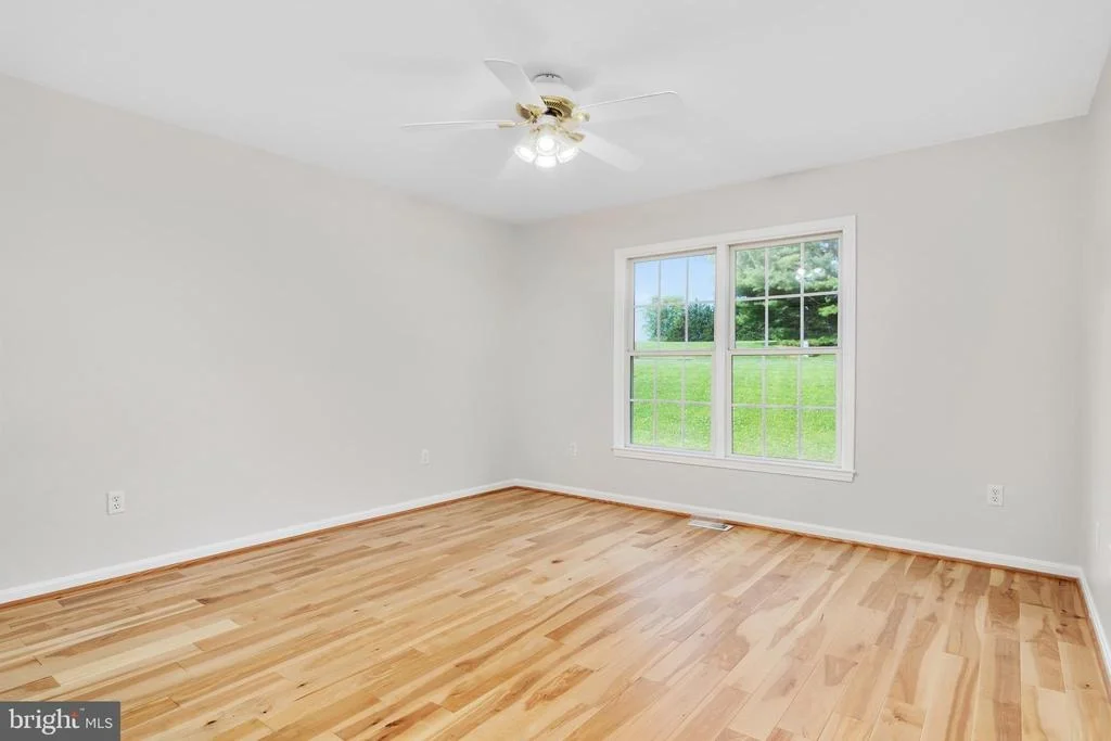 Photo of 8613 HOLLOW ROAD