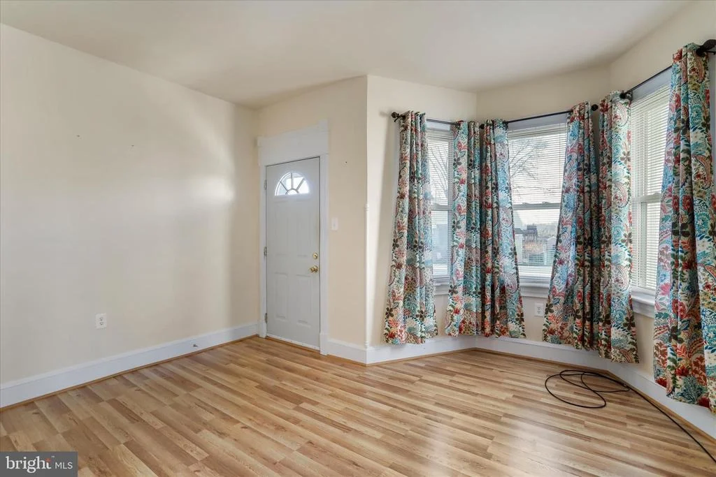 Photo of 1024 POPE AVENUE