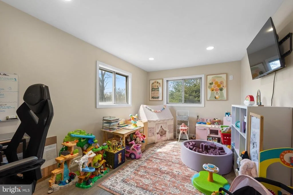 Photo of 1012 MEARNS ROAD