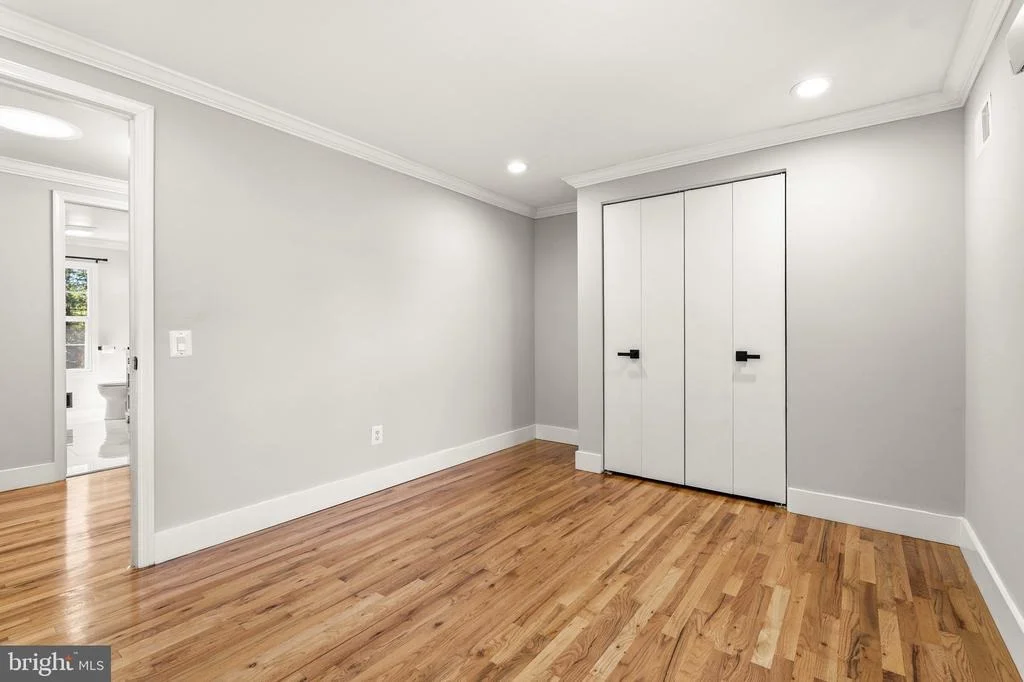 Photo of 8701 LOCHAVEN DRIVE