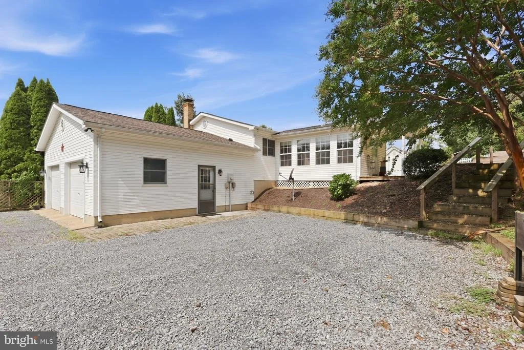 Photo of 4507 REMOUNT ROAD