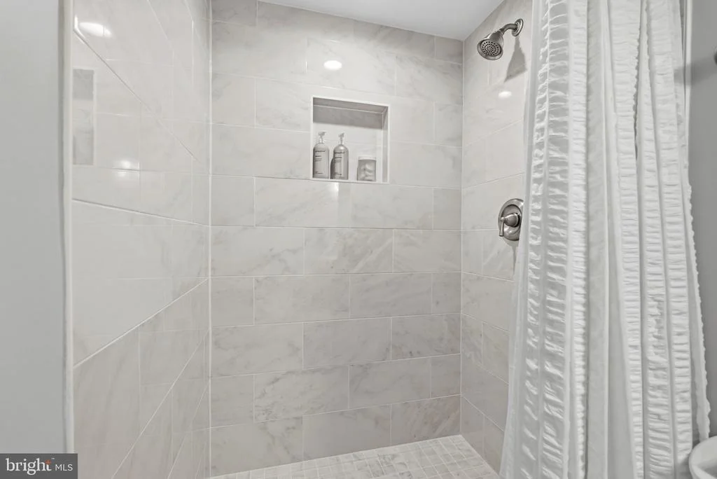 Photo of 5917 BEECH TREE DRIVE