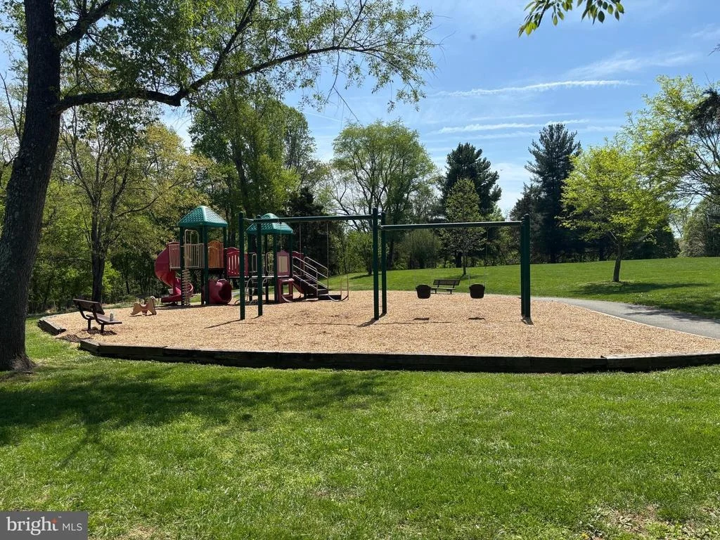 Photo of 15501 PEACH LEAF LANE