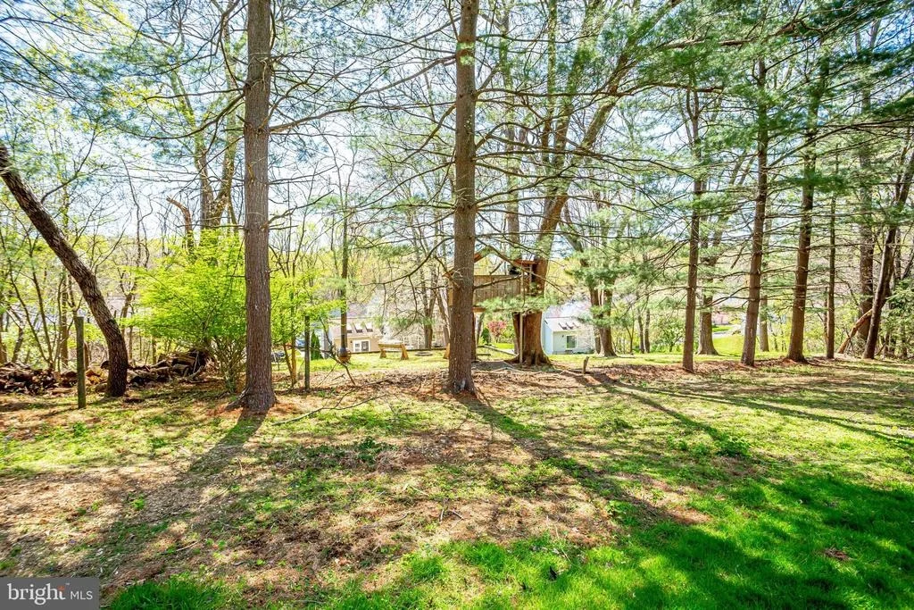 Photo of 9813 MAINSAIL DRIVE