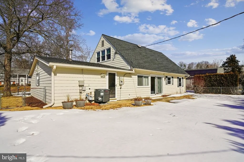 Photo of 16005 PENNANT LANE