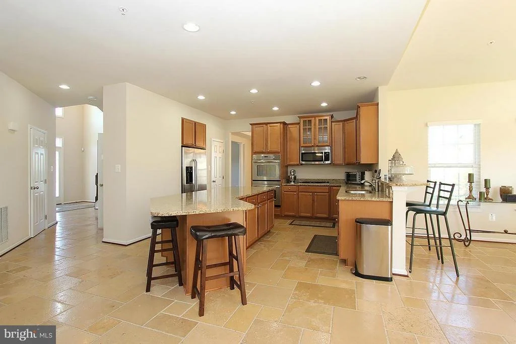 Photo of 13705 VANDERBILT WAY