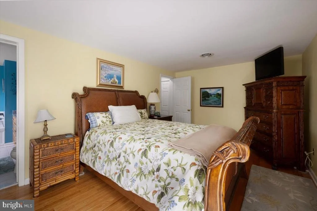 Photo of 1049 LAUREL GROVE ROAD