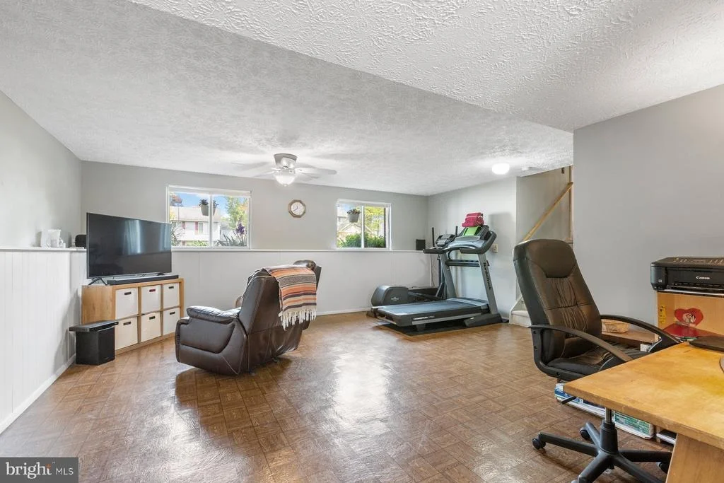 Photo of 1437 FAIRBANKS DRIVE