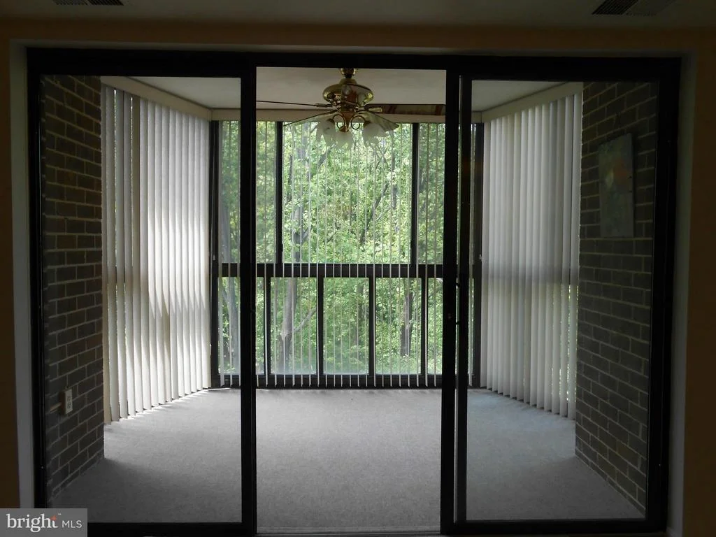 Photo of Unit 3920 at 15115 INTERLACHEN DRIVE
