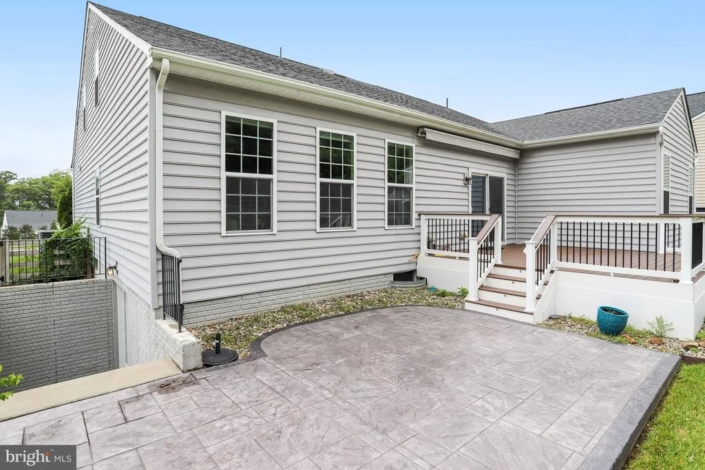 Photo of 26798 BARNSLEY PLACE