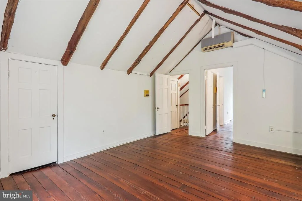 Photo of 1820 TUCKER LANE