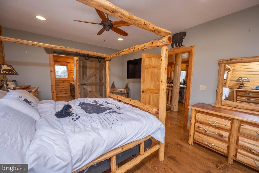 Photo of 276 SUNDANCE WAY