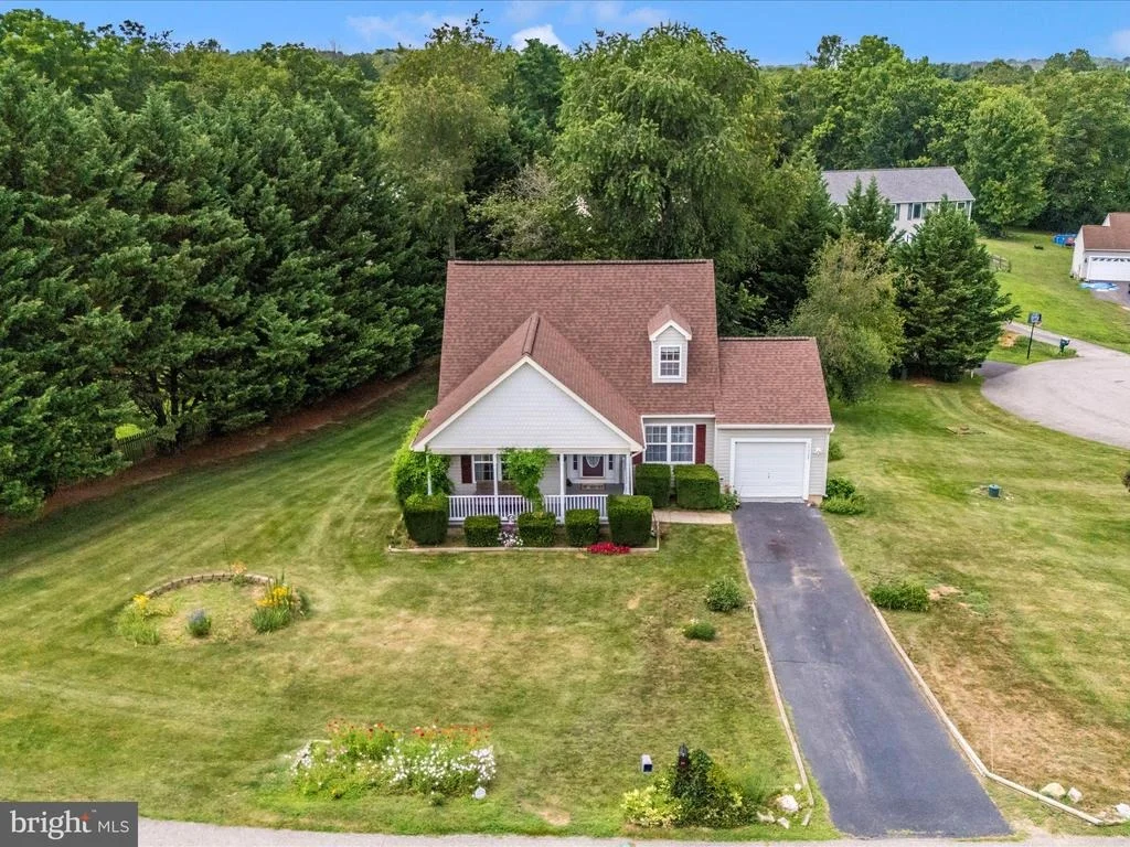 Photo of 17727 DAVIDSON DRIVE