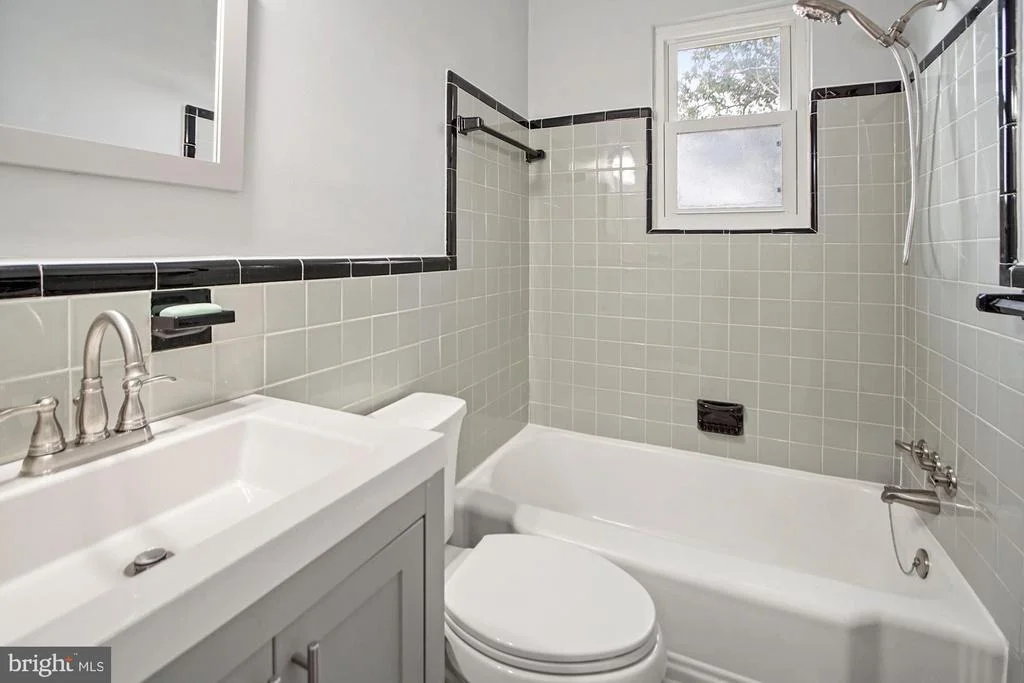 Photo of 2200 WESTVIEW DRIVE