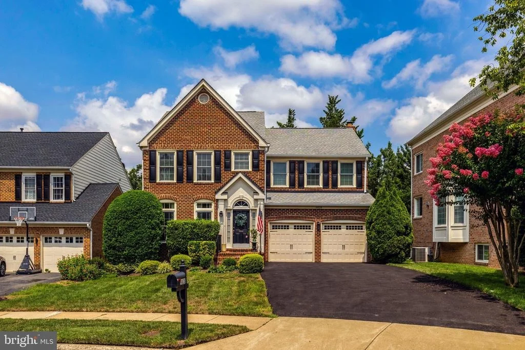 Photo of 9828 FOX REST LANE