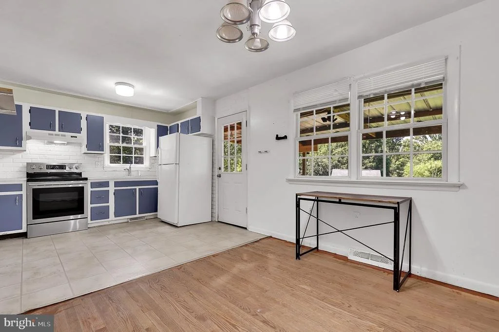 Photo of 6621 WILLIS LANE