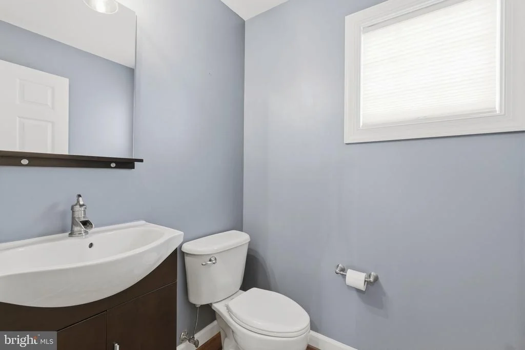 Photo of 1124 OAK TREE DRIVE