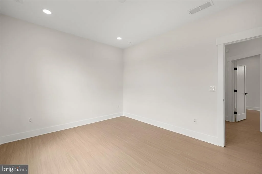 Photo of 3 PERSIMMON LANE