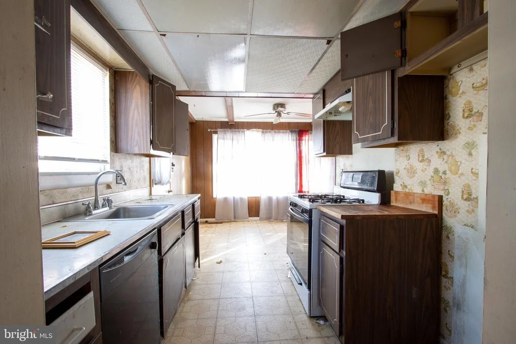 Photo of 6523 WESTVIEW LANE