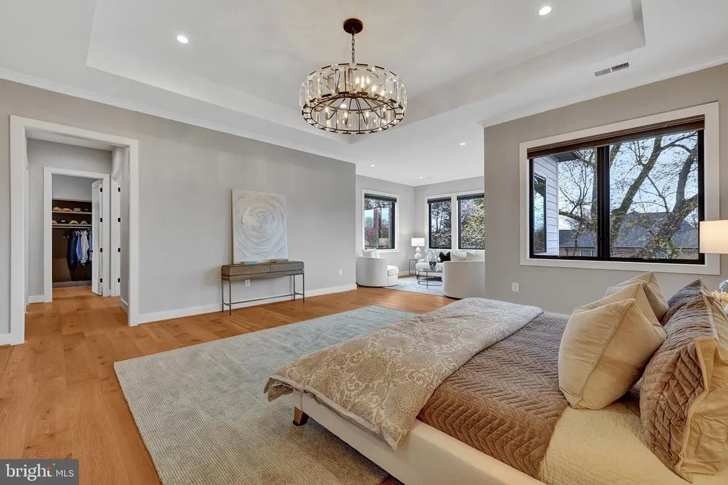 Photo of 1100 BALLS HILL ROAD