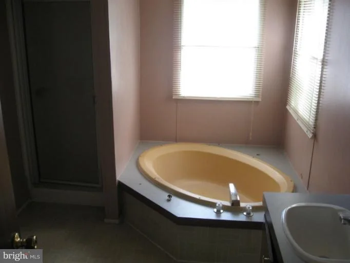 Photo of 76 PAULA STREET S