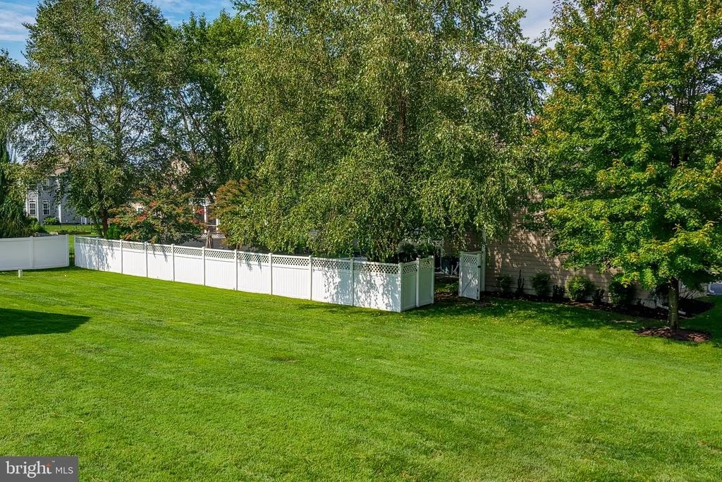 Photo of 35494 RED TAIL ROAD