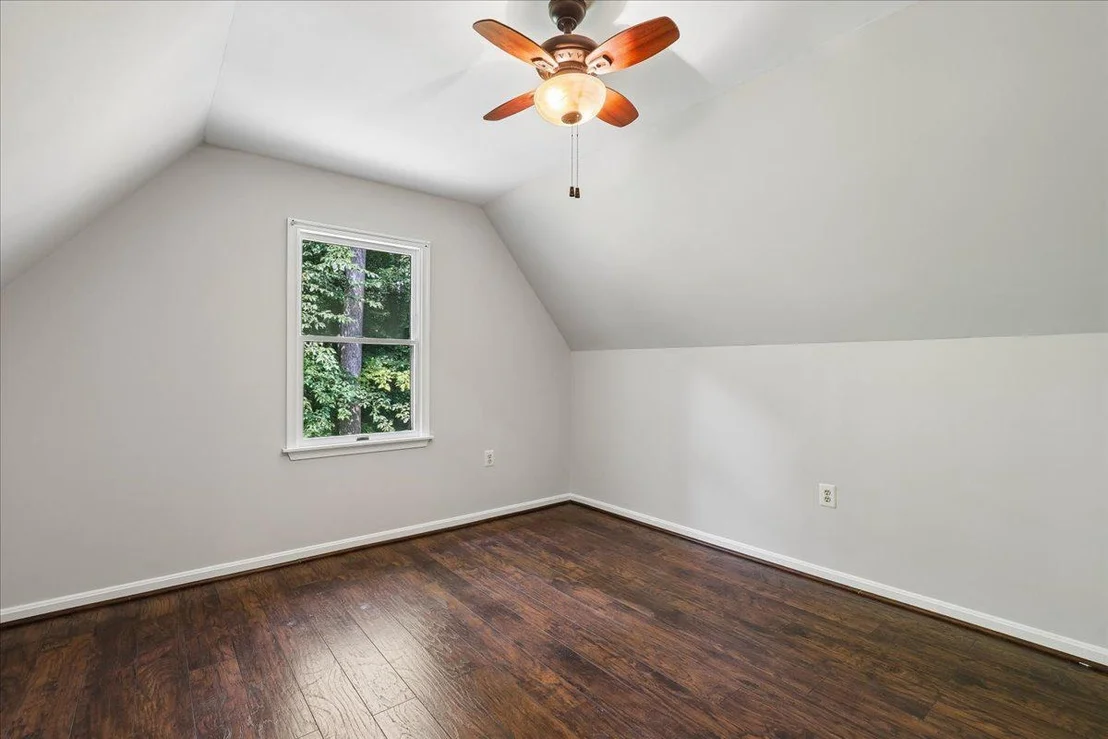 Photo of 8253 HONEYSUCKLE ROAD