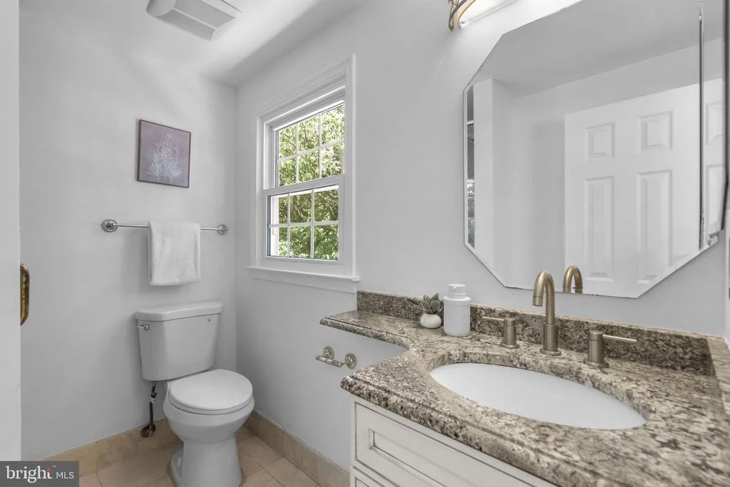 Photo of 2229 DECKMAN LANE