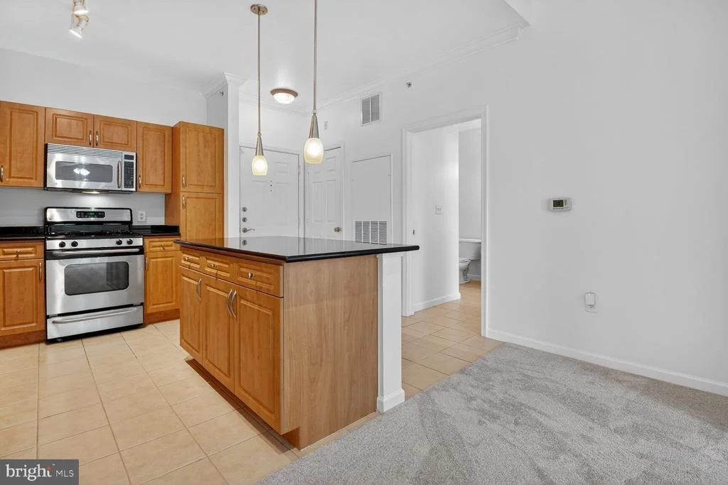 Photo of Unit 403 at 12945 CENTRE PARK CIRCLE