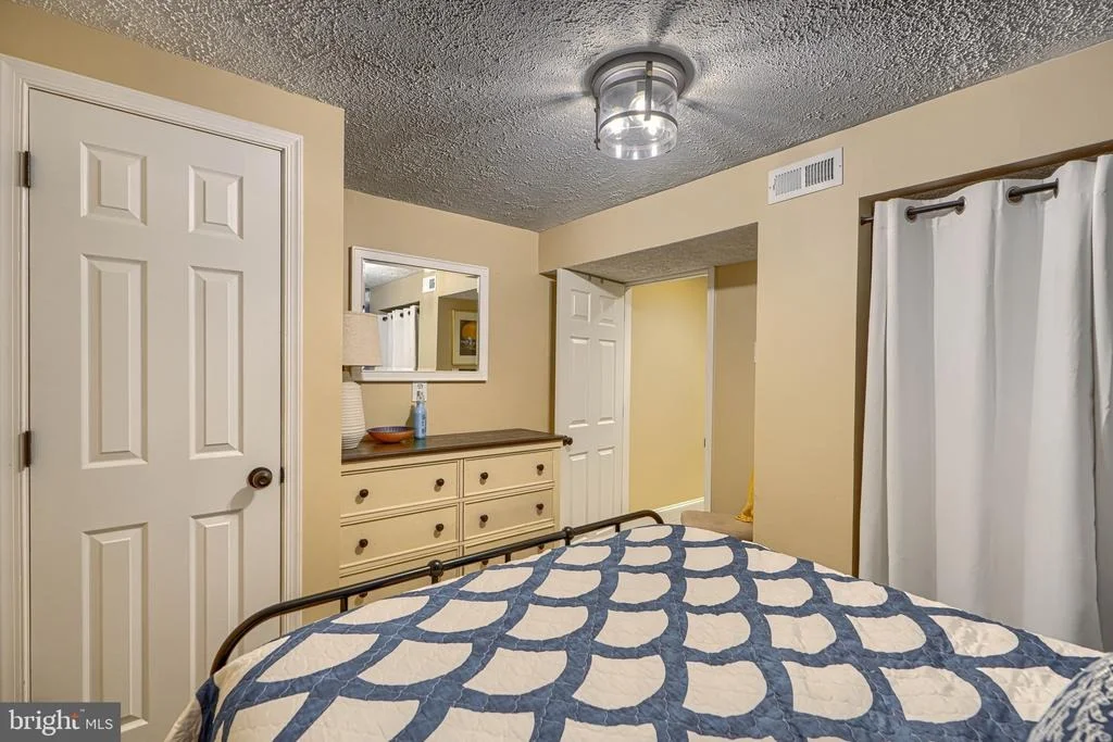 Photo of 1004 PEPPARD DRIVE