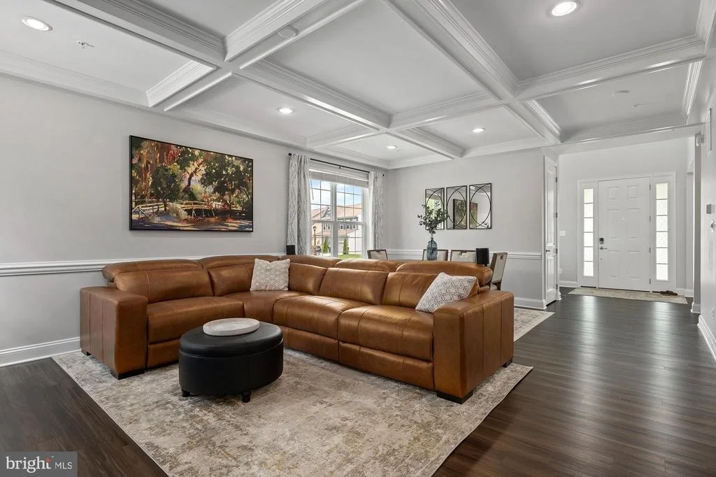 Photo of 821 BENTGRASS DRIVE
