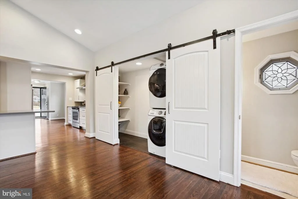 Photo of 7926 JACKSON ROAD