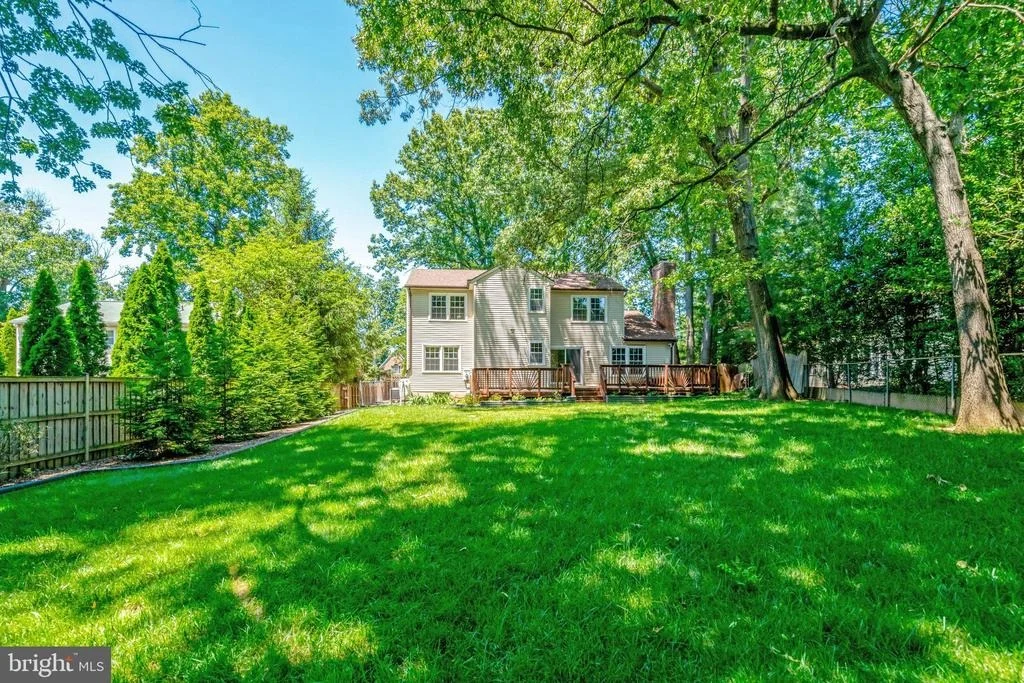 Photo of 8517 ELECTRIC AVE
