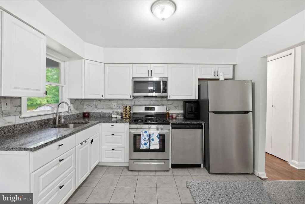 Photo of 9705 LOCUST AVENUE