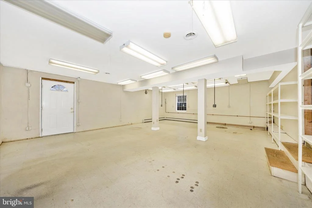 Photo of 9 E 13TH STREET