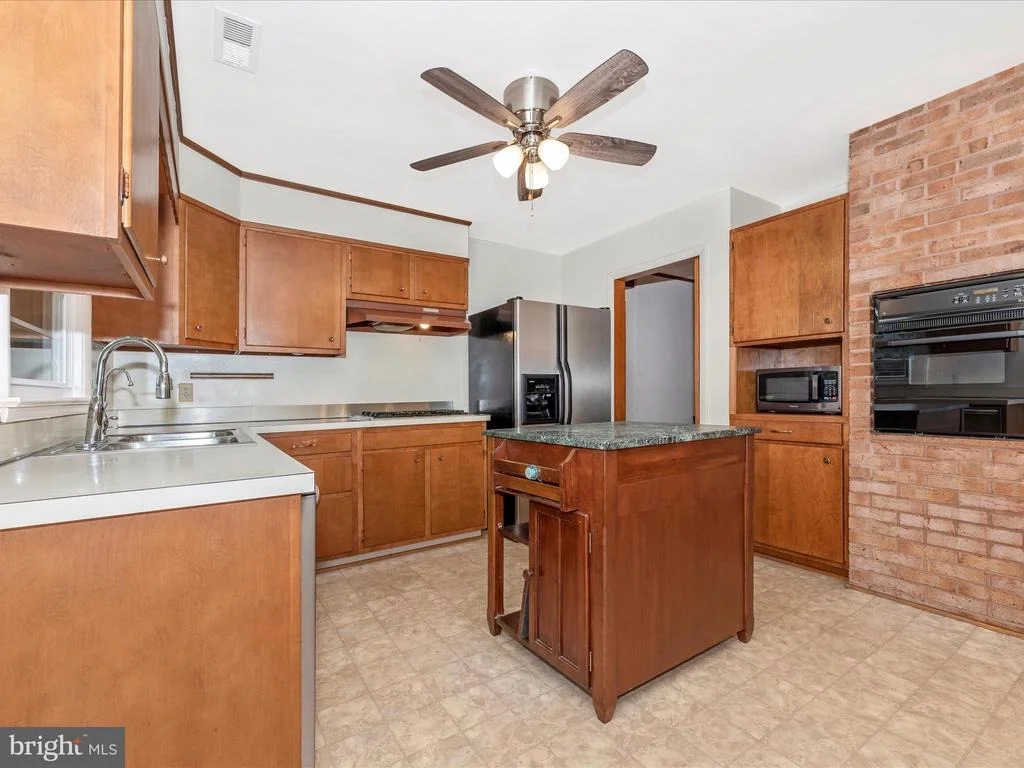 Photo of 7502 RIDGE ROAD