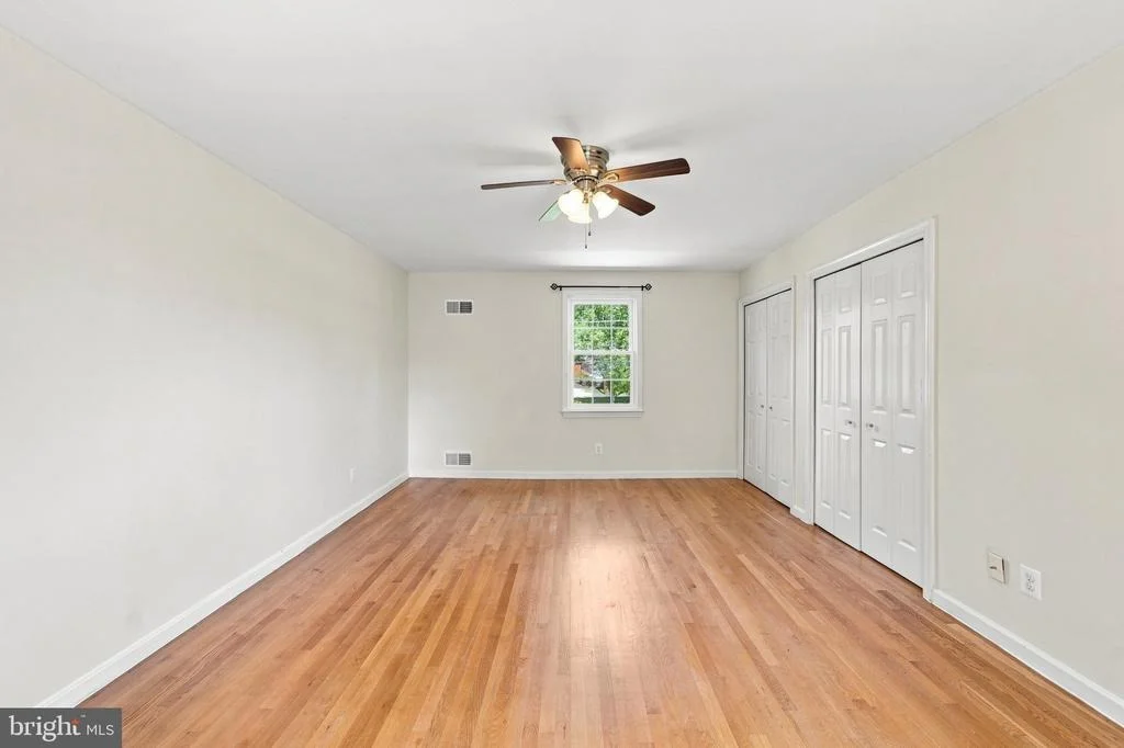 Photo of 2400 E GATE DRIVE
