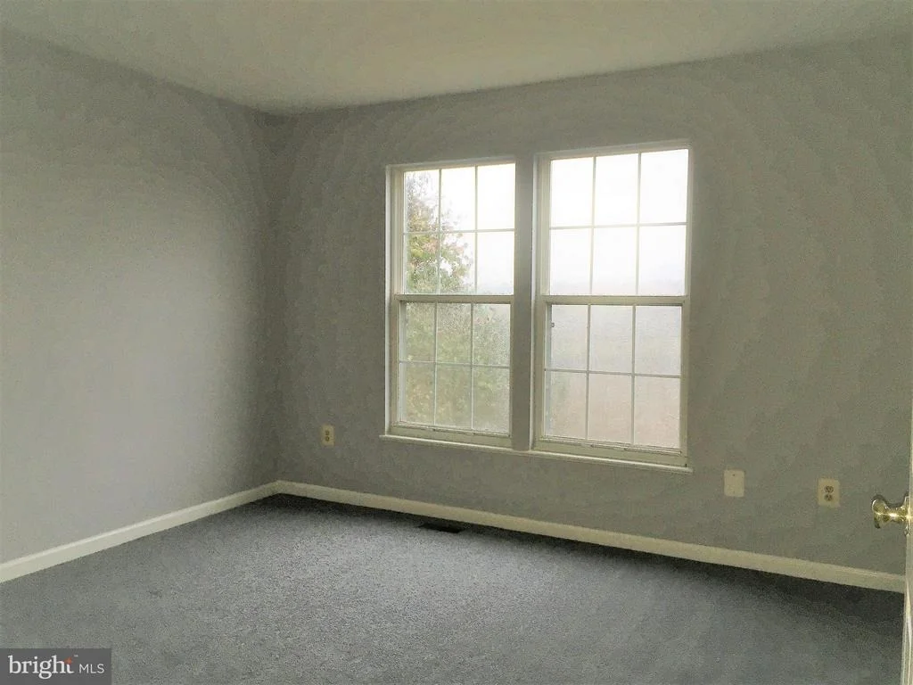 Photo of 102 IVY HILL DRIVE
