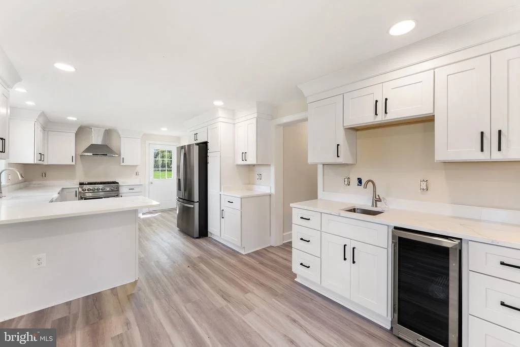 Photo of 11066 MORELAND ROAD