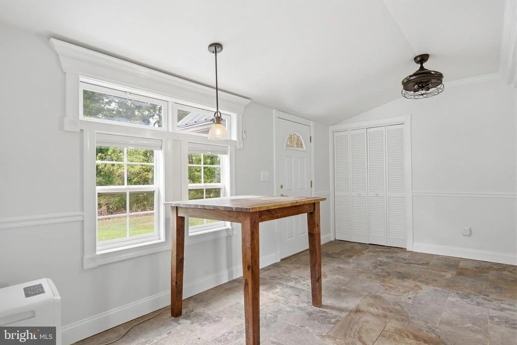 Photo of 1804 SIXES ROAD