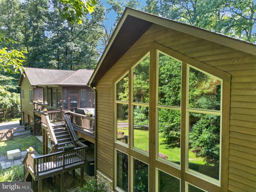 Photo of 1137 SUGARLOAF MOUNTAIN ROAD