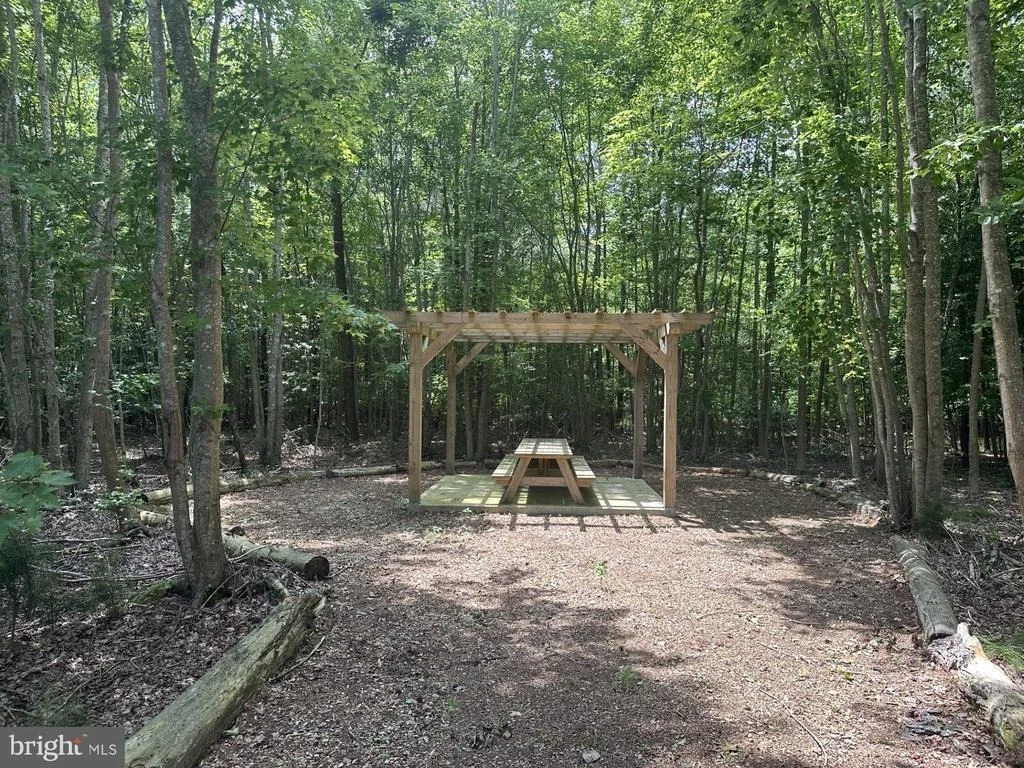 Photo of 30689 LEDNUM DRIVE