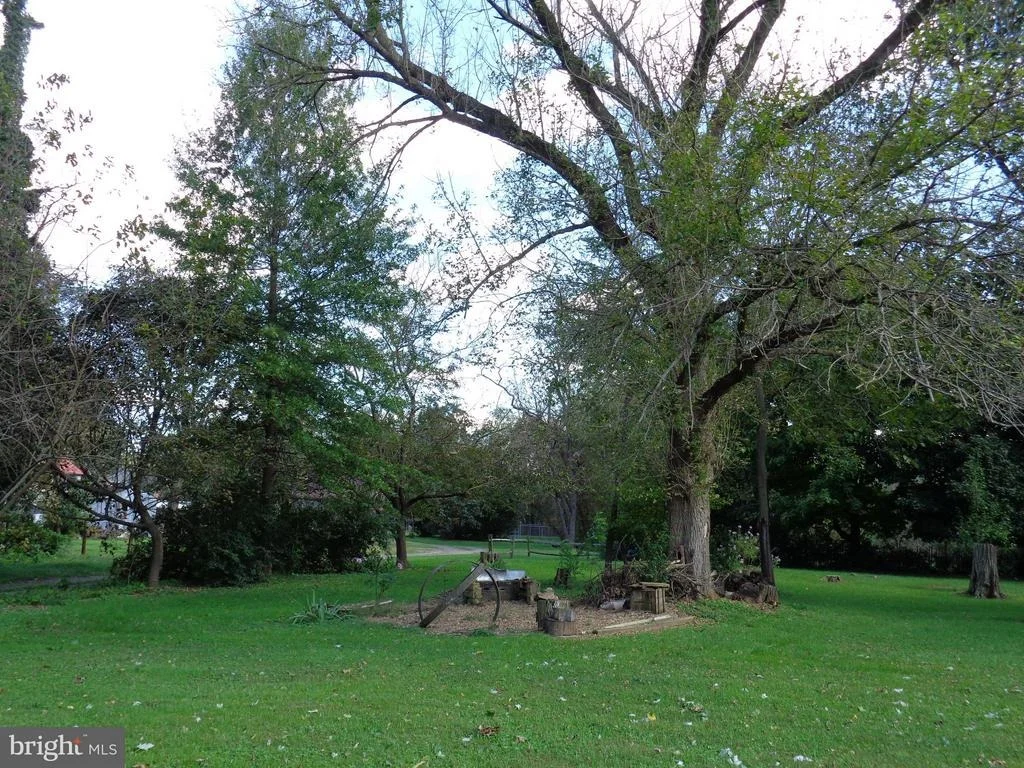 Photo of 9023 WALNUT STREET