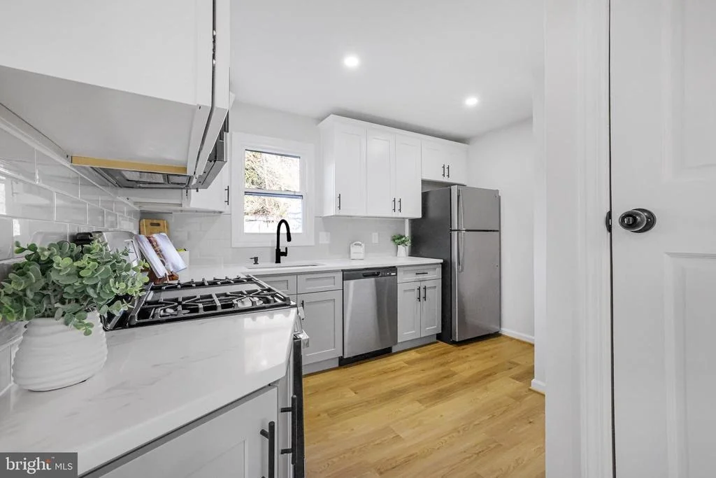 Photo of 4305 GARRETT PARK ROAD
