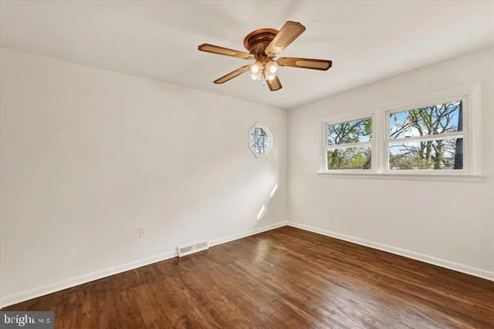Photo of 3814 GRANTLEY ROAD