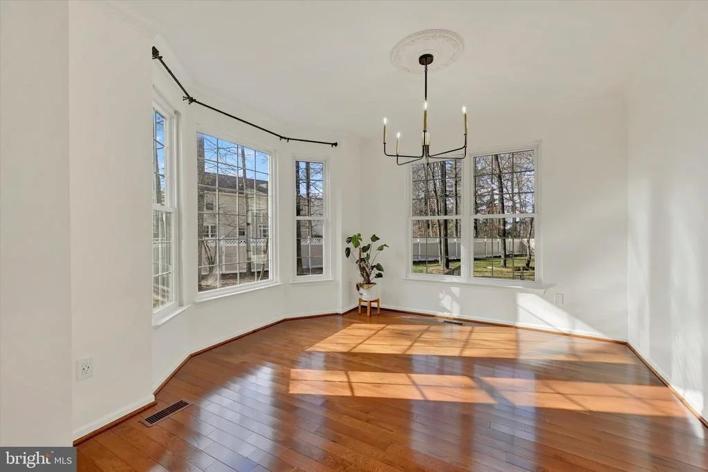 Photo of 1590 CHAPMAN ROAD